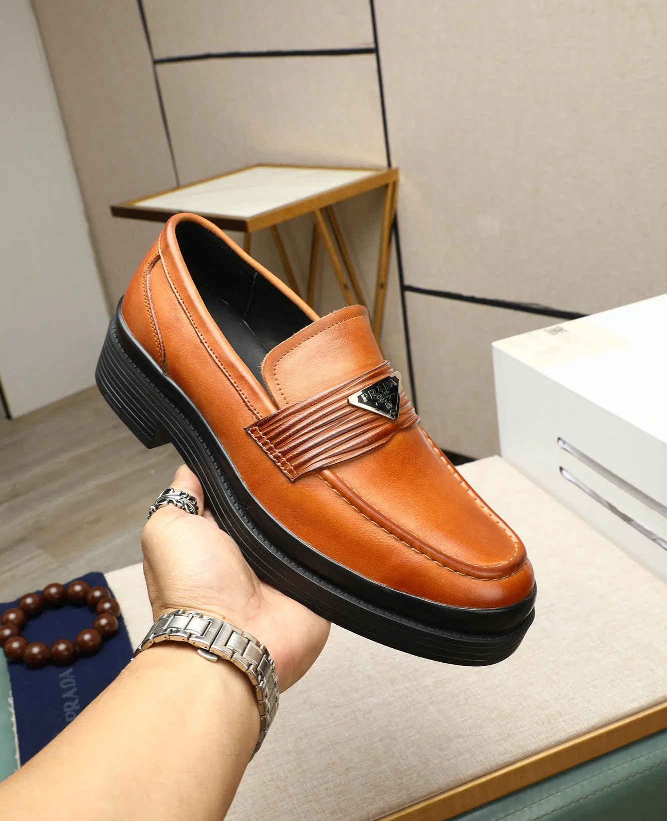 Men's men's shoes 💰540 (water-dyed cow leather) 📛📛PRADA high-end counter's latest formal business leather shoes 👔original and highest quality! Imported from Italy 🇮🇹 first-layer calfskin fabric ➕ cowhide lining Original outsole Formal size: 38➖44 (45 customized)